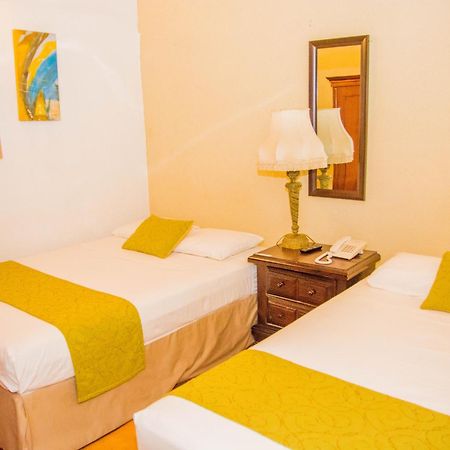 Hostal Fuente Castalia, B Y B Leon Luaran gambar