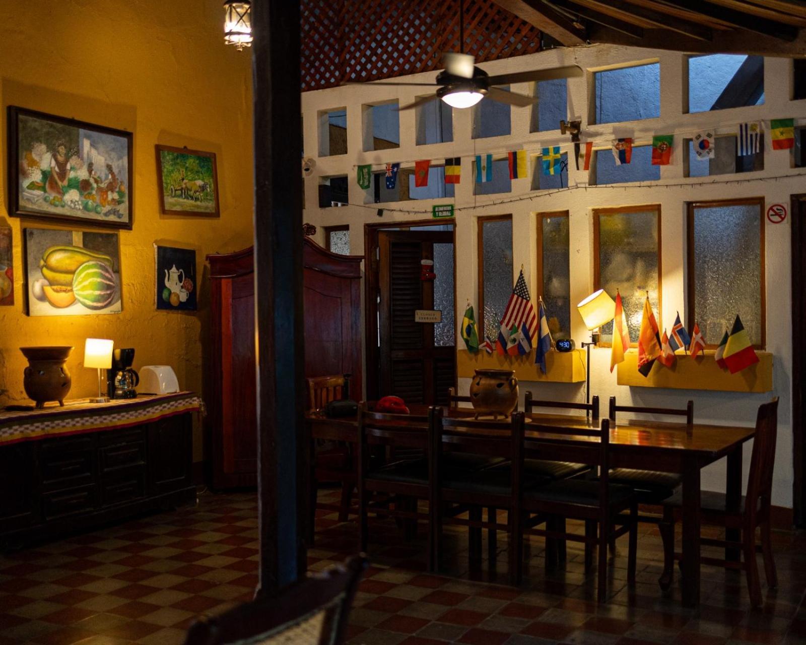 Hostal Fuente Castalia, B Y B Leon Luaran gambar